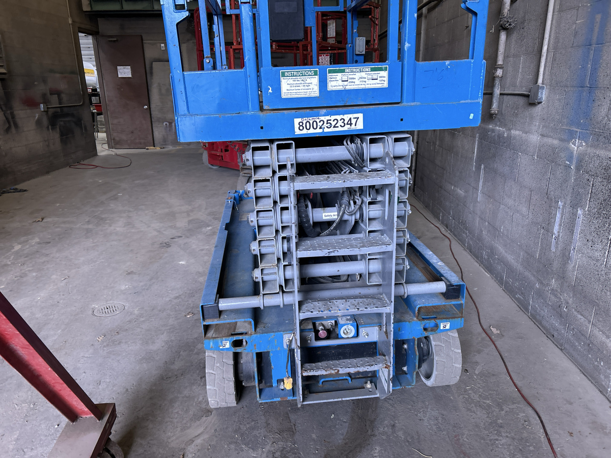 2019 Genie GS-4047-5
