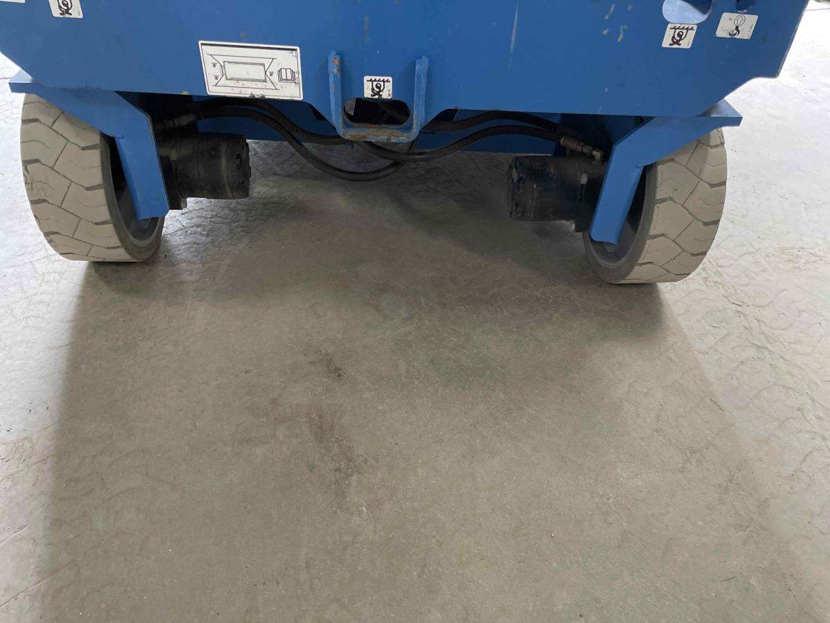 2018 Genie GS-3246