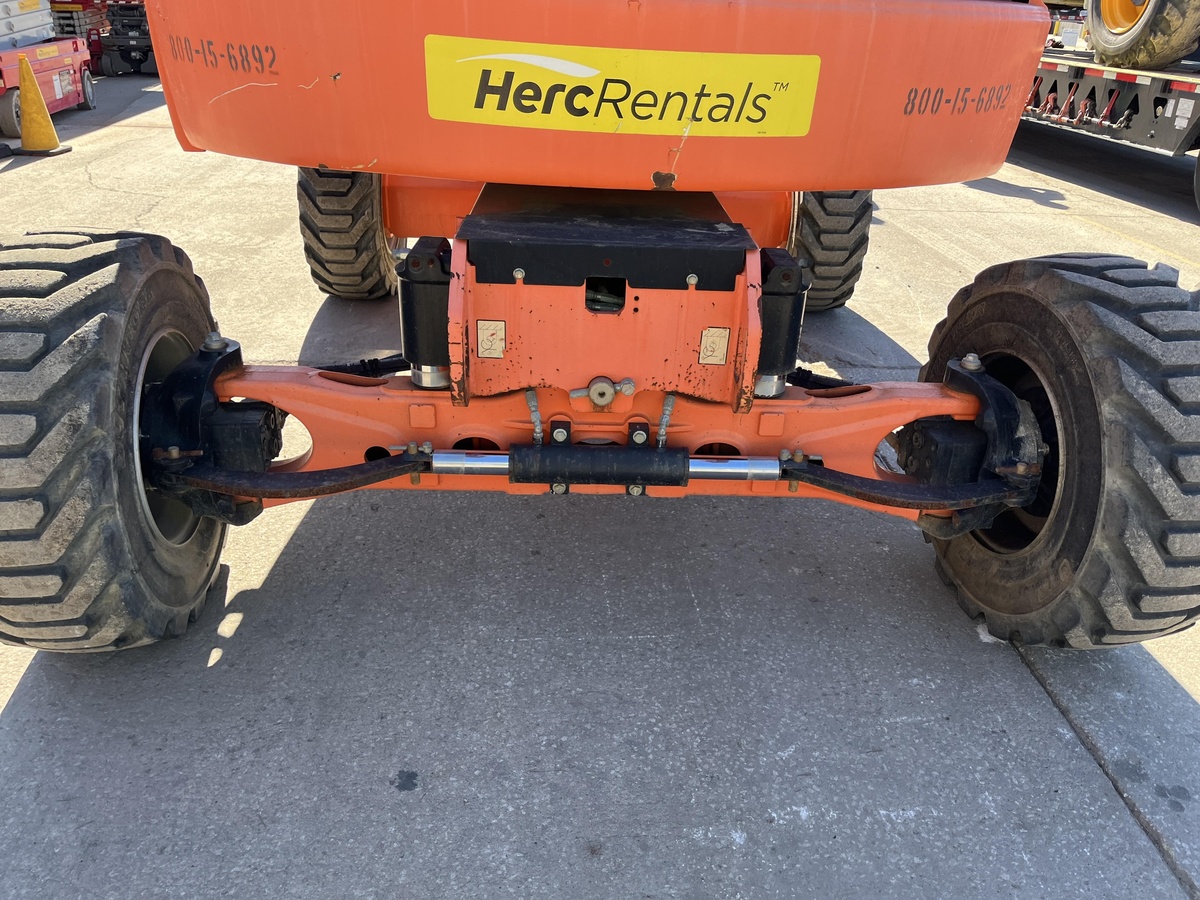 2017 JLG 450AJ-9