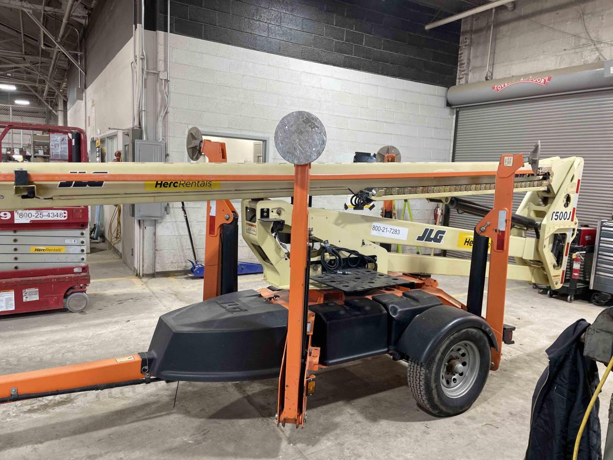 2018 JLG T500J