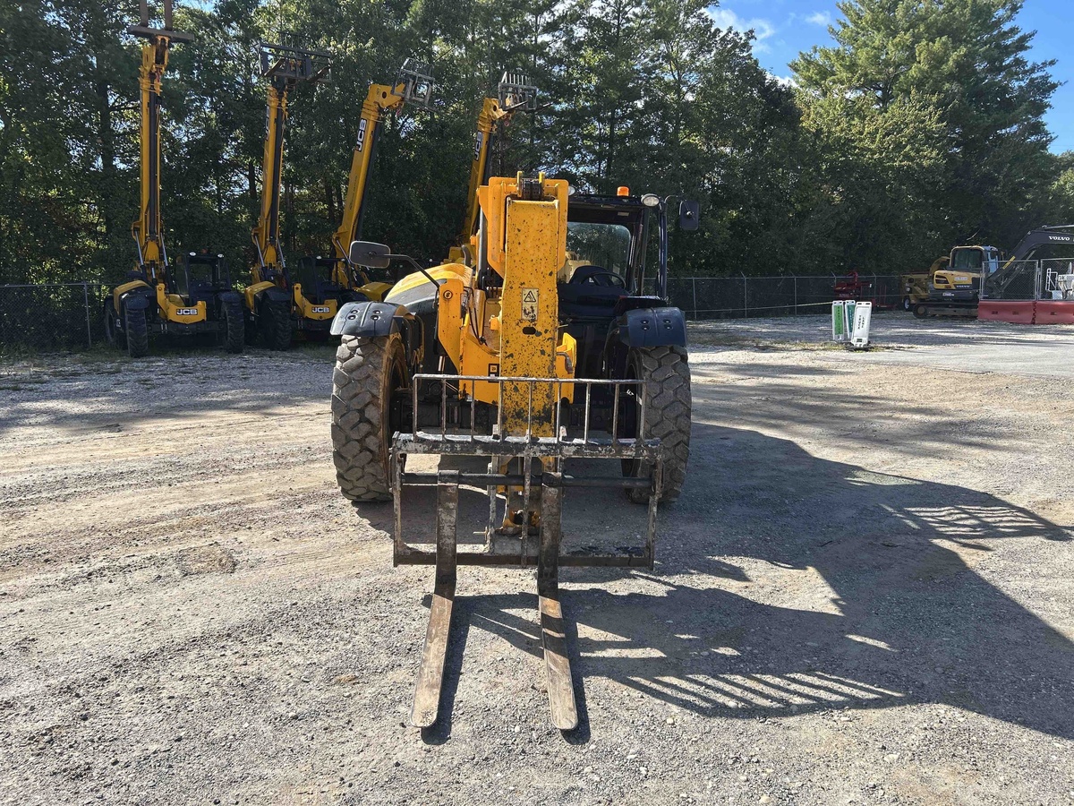 2021 JCB 507-42-4