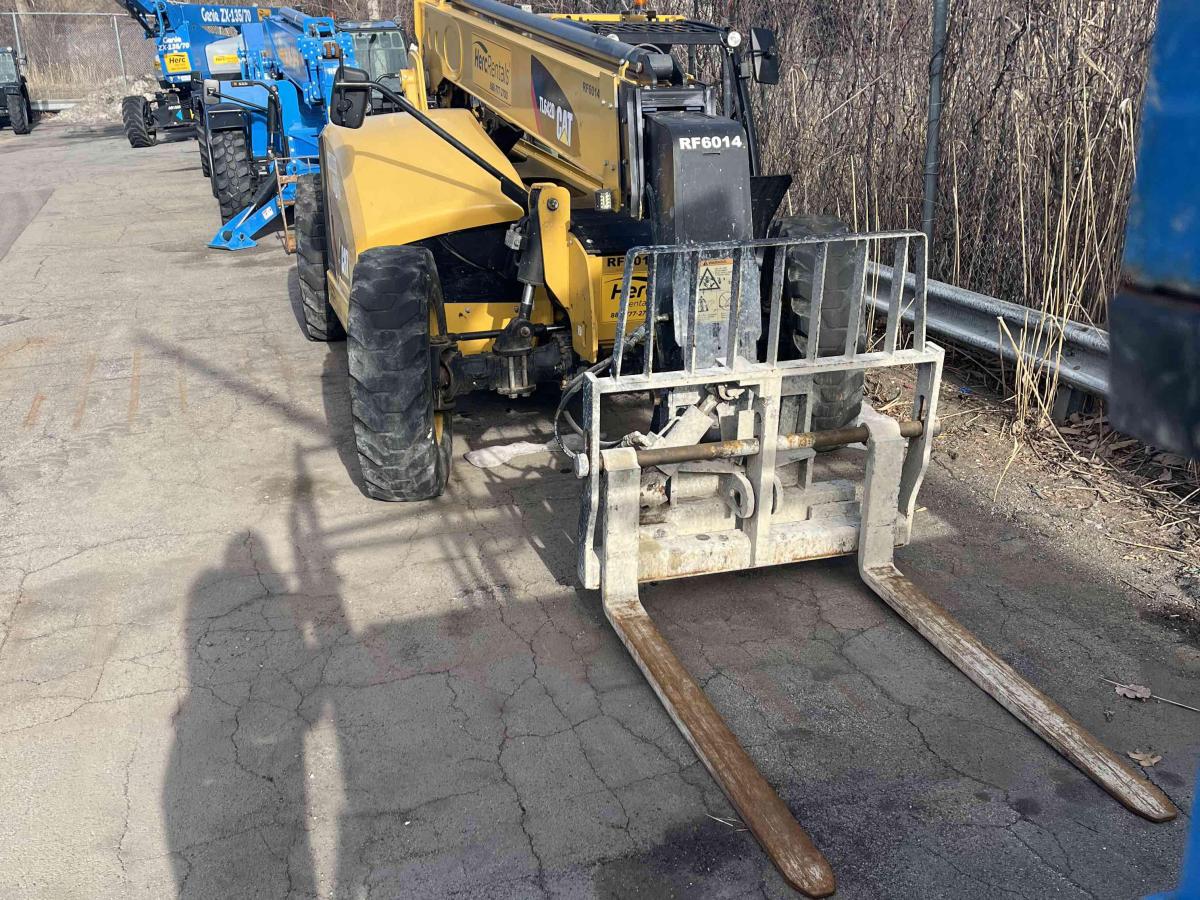 2018 CAT TL642-6