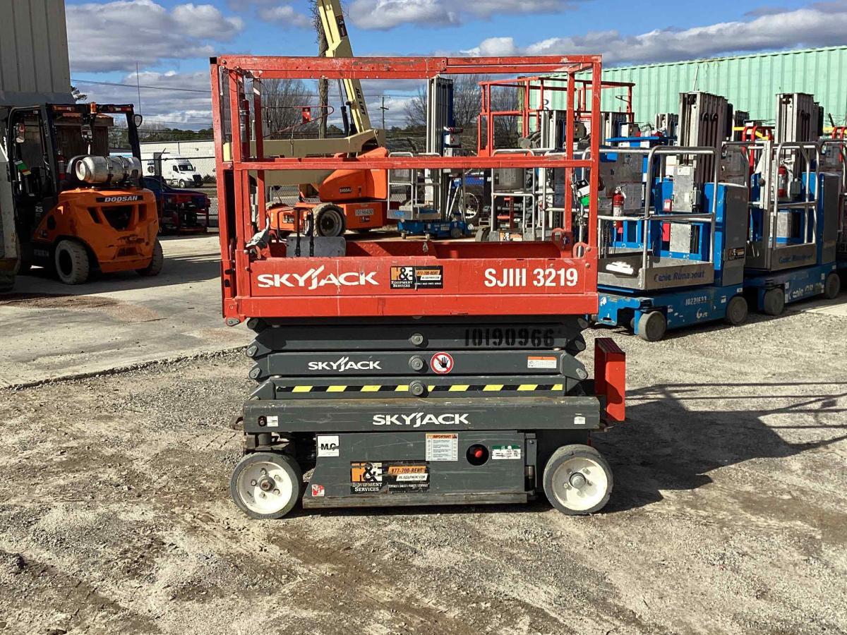 2016 Skyjack SJ3219