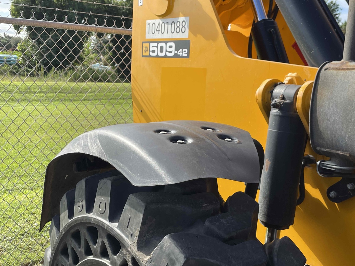 2023 JCB 509-42-5