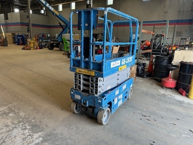 2018 Genie GS-1930