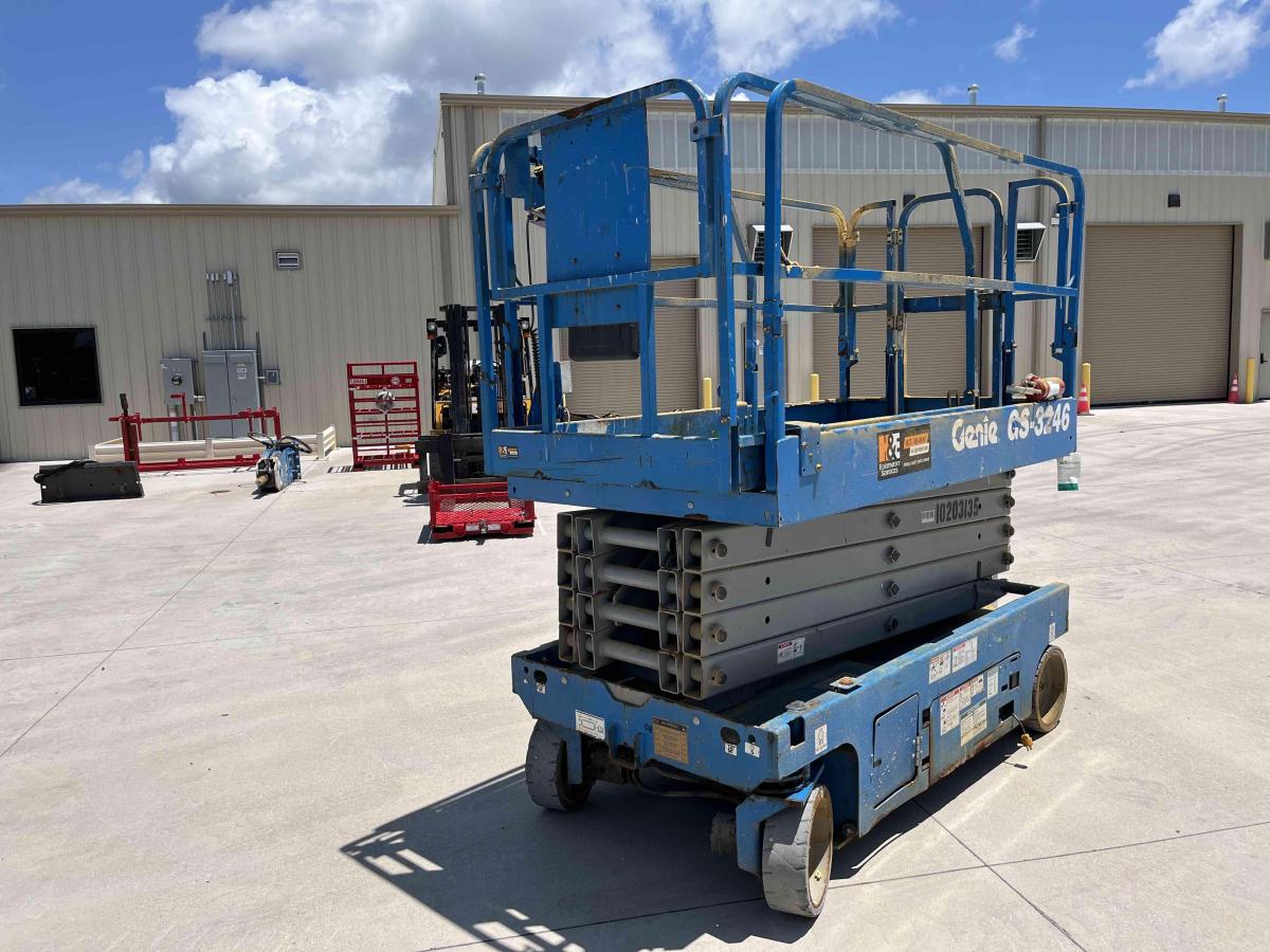2016 Genie GS-3246-4