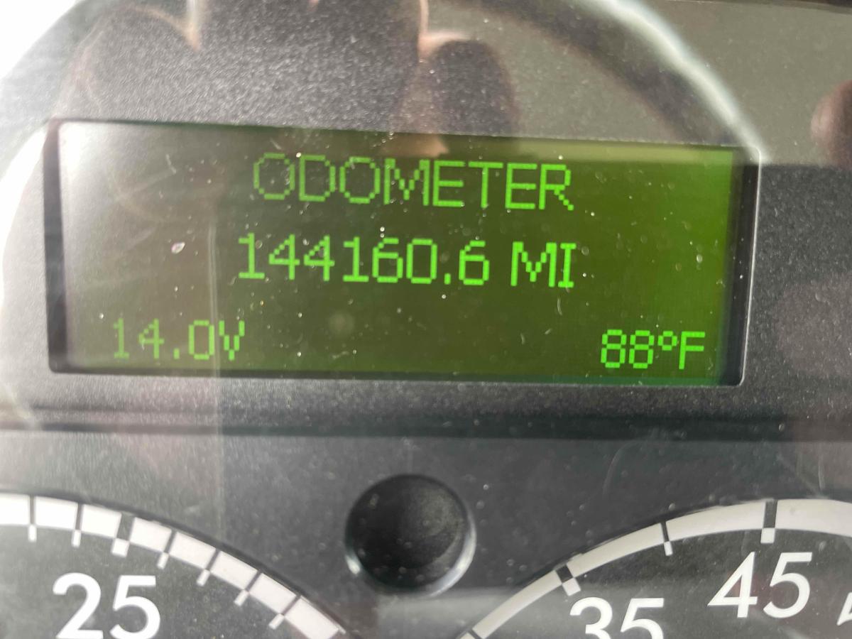 2020 Freightliner M2106