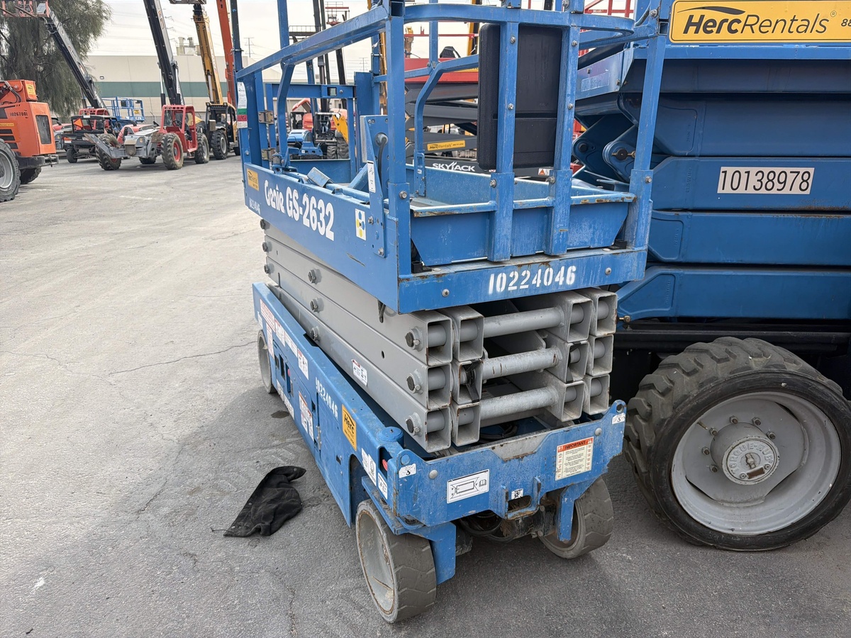 2017 Genie GS-2632-3
