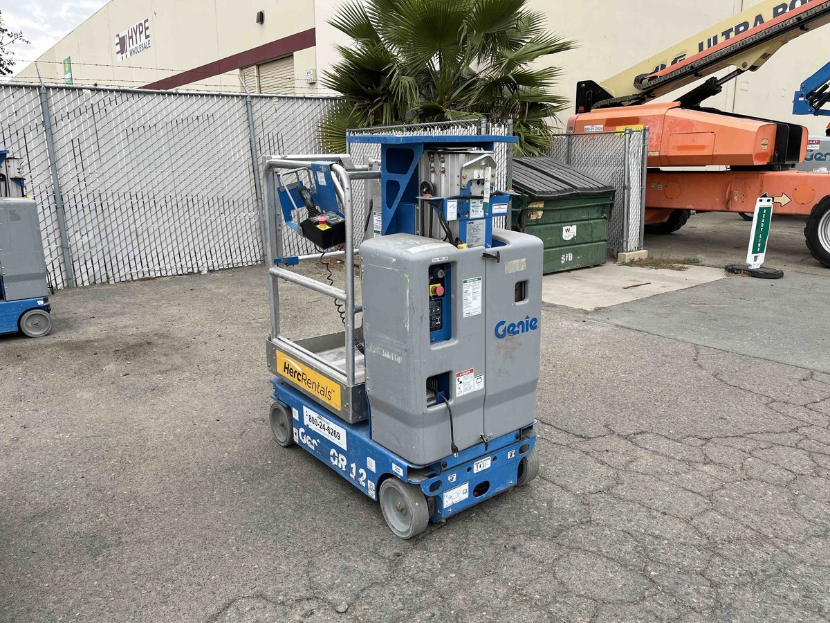 2019 Genie GR-12-2
