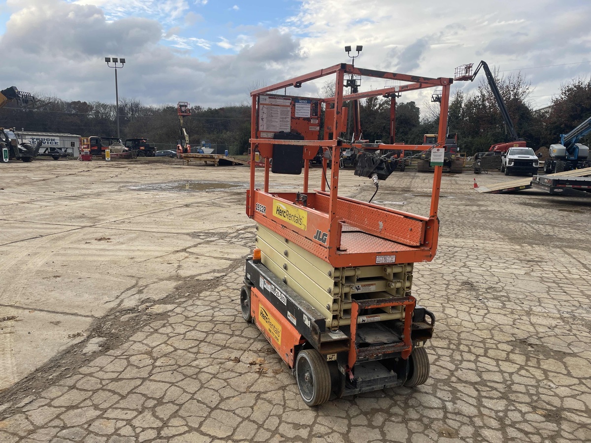 2018 JLG 1932R