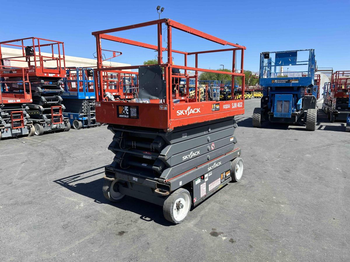2017 Skyjack SJ4632