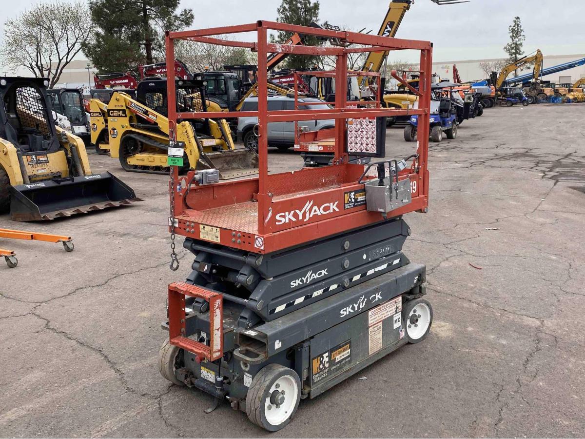 2017 Skyjack SJ3219