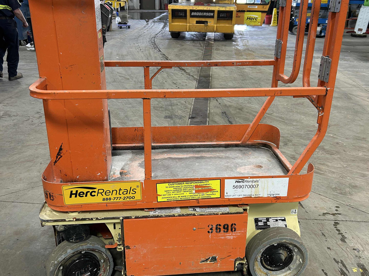 2015 JLG 1230ES-2