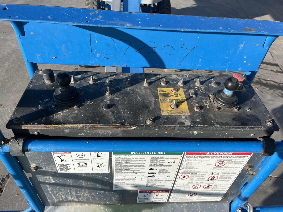 2016 Genie S-40-8