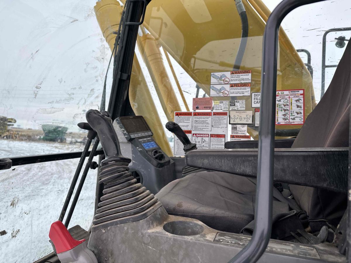 2017 Komatsu PC210LC-11