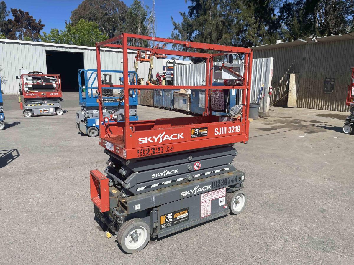 2017 Skyjack SJ3219