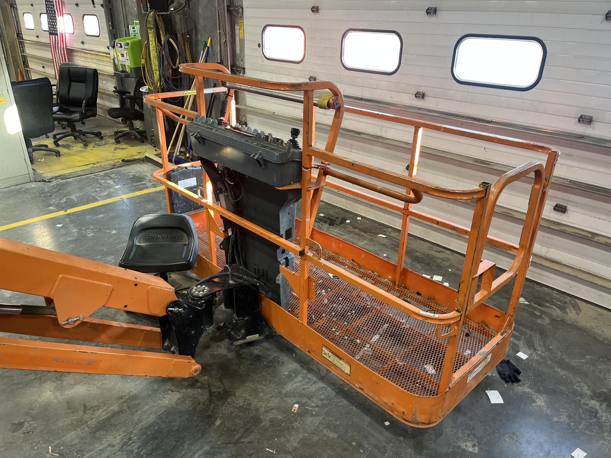 2018 JLG 460SJ-6