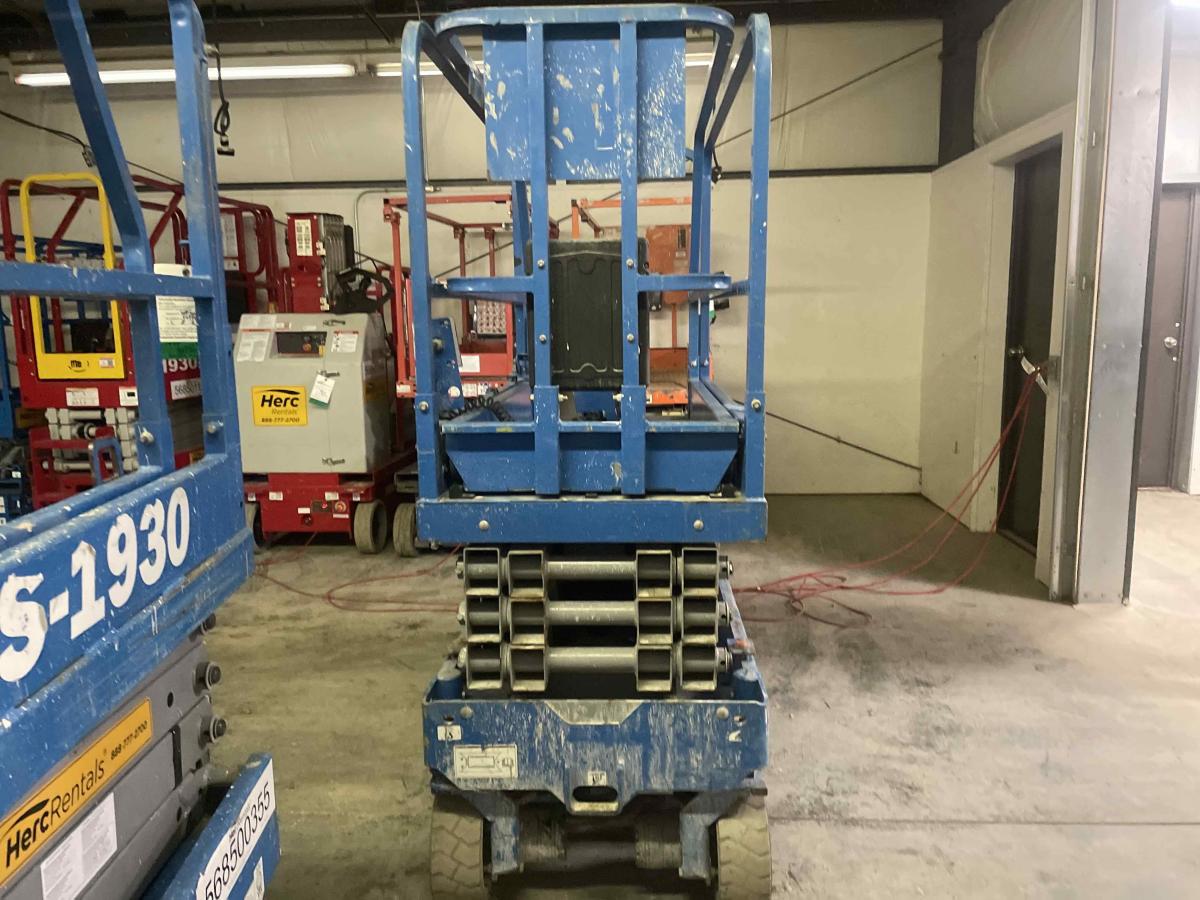 2018 Genie GS-1930