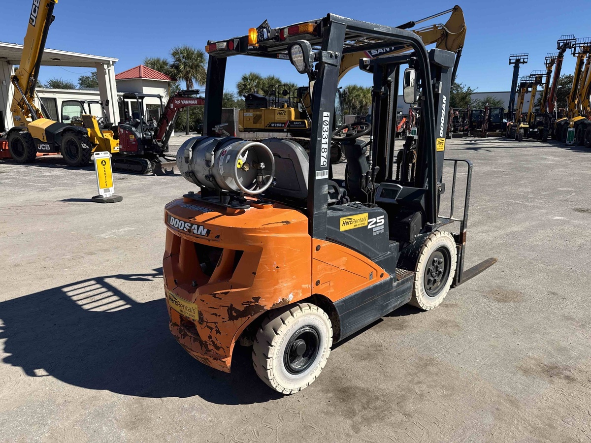 2021 Doosan G25N-7-4