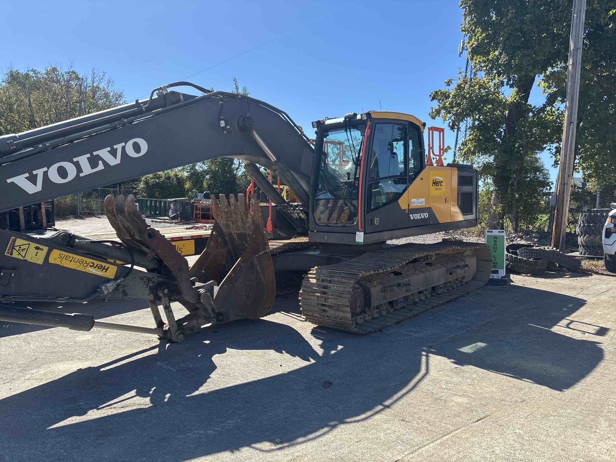 2021 Volvo EC200E