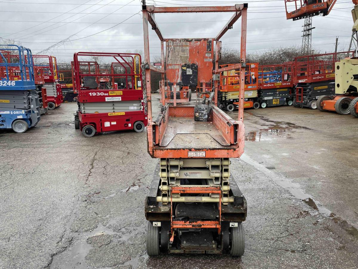 2018 JLG 1932R