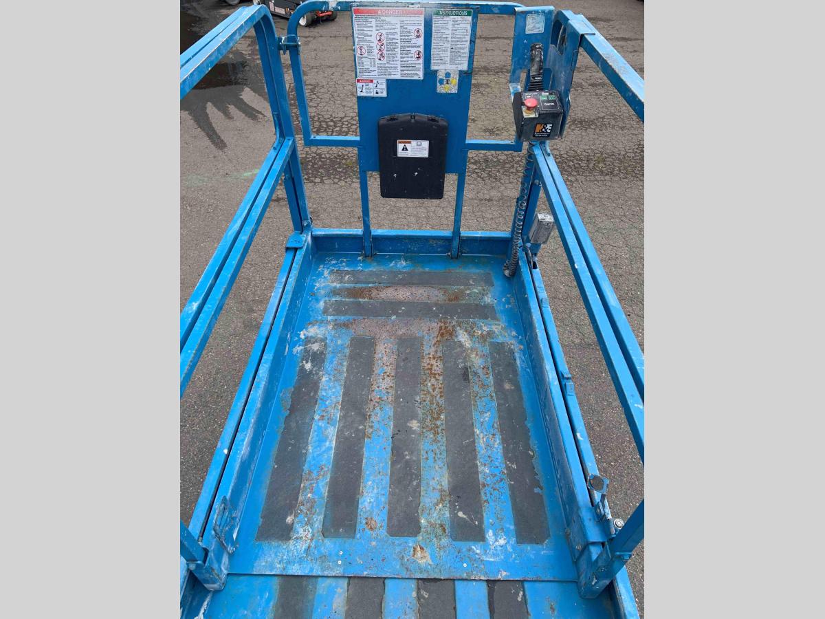 2016 Genie GS-3246