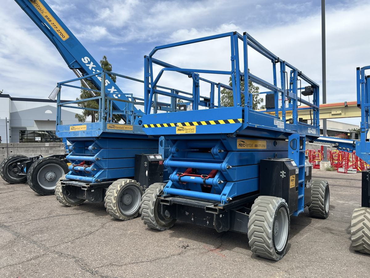 2019 Genie GS-4390 RT-2