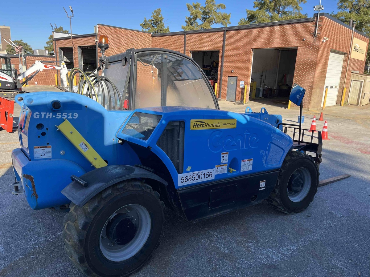 2018 Genie GTH-5519