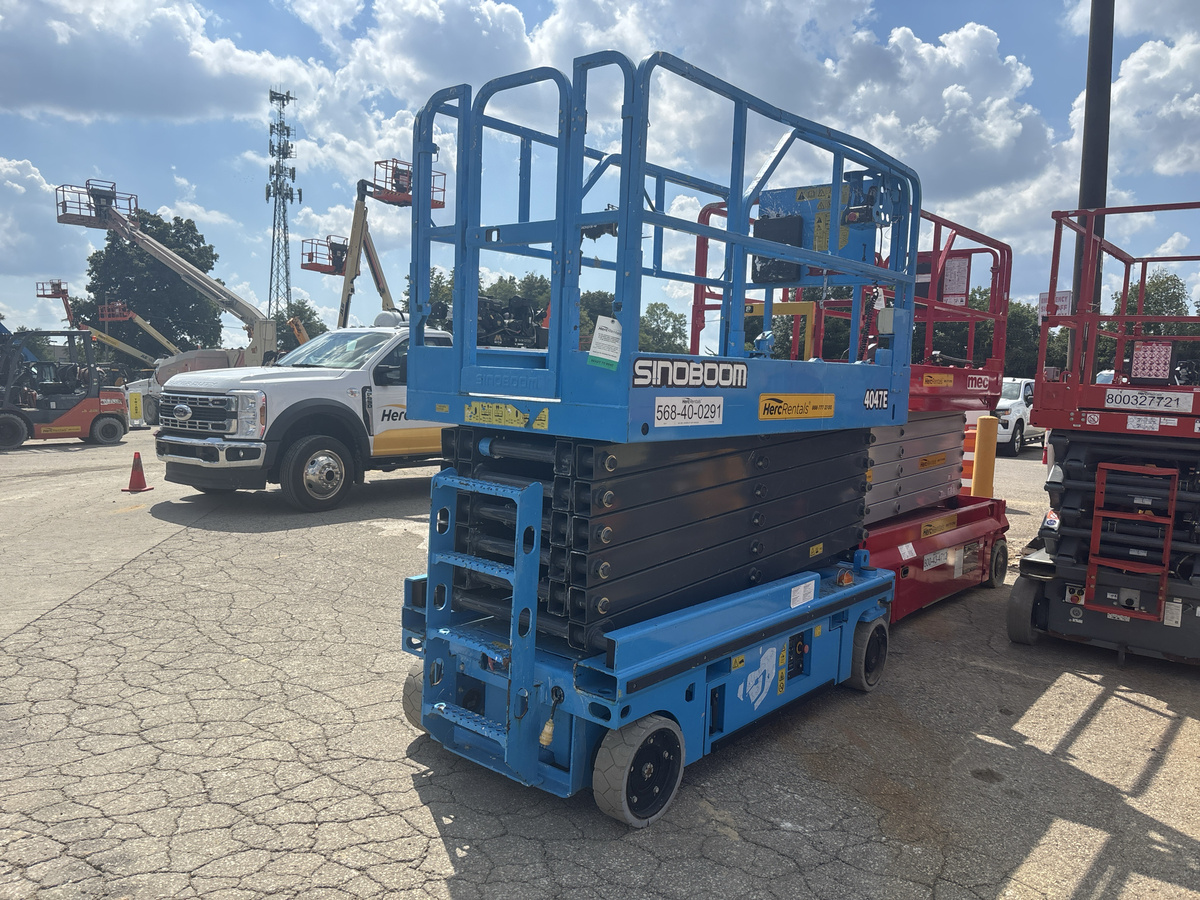 2020 Sinoboom 1212E(4047E)-2