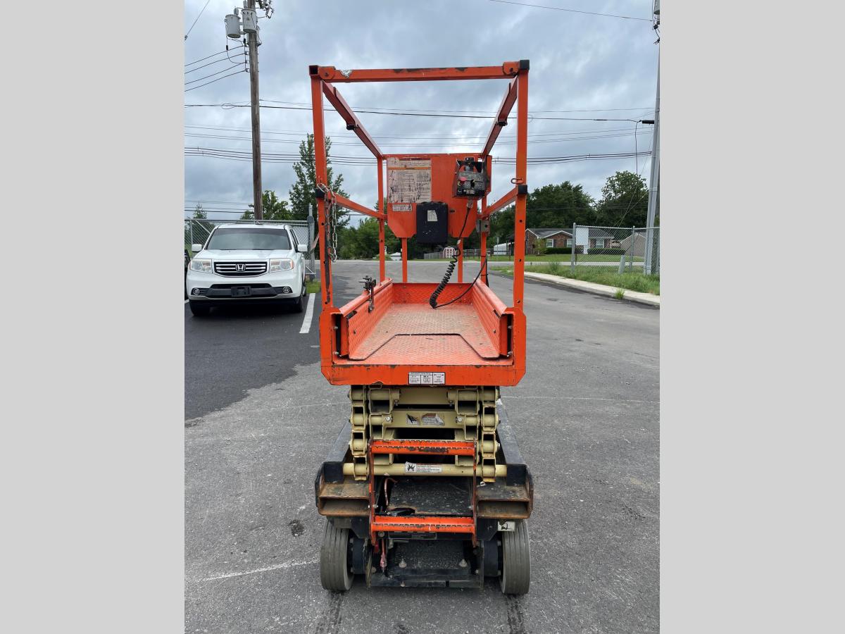 2018 JLG 1932R