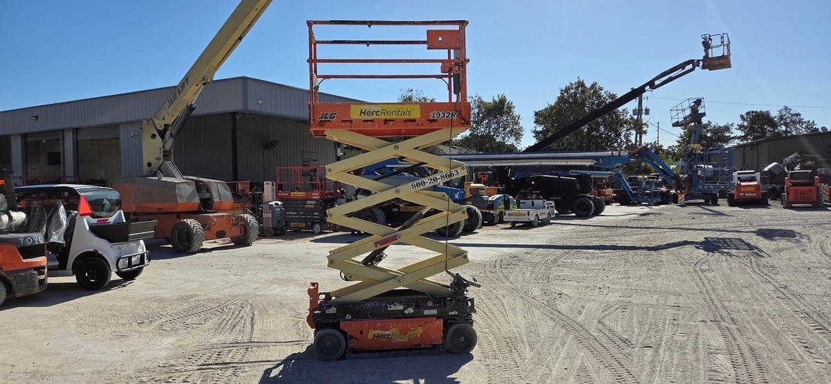 2018 JLG 1932R-6
