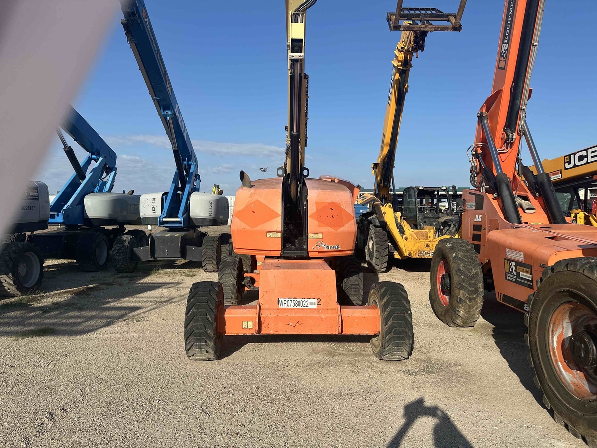 2017 JLG 460SJ-1