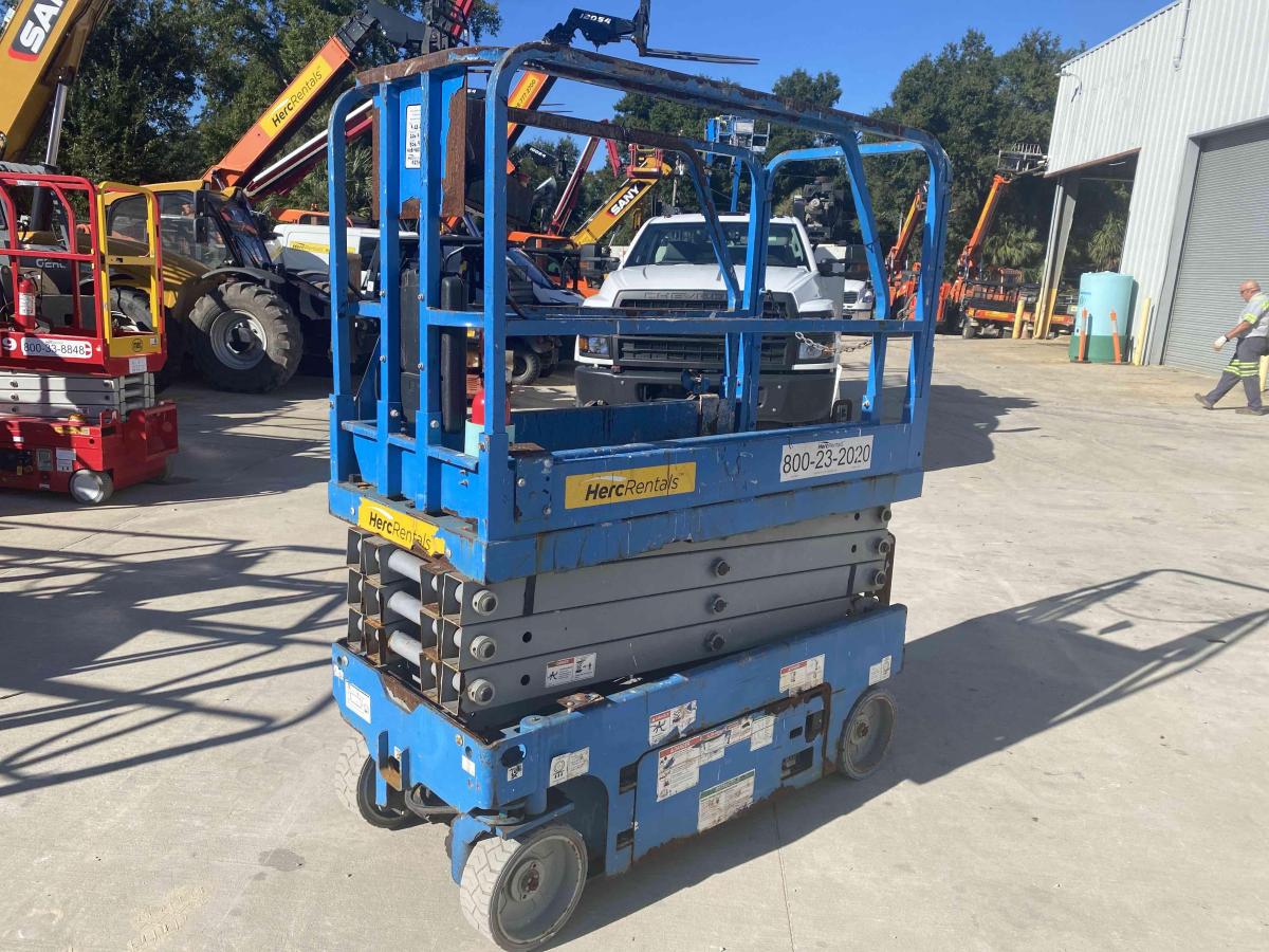 2018 Genie GS-1930