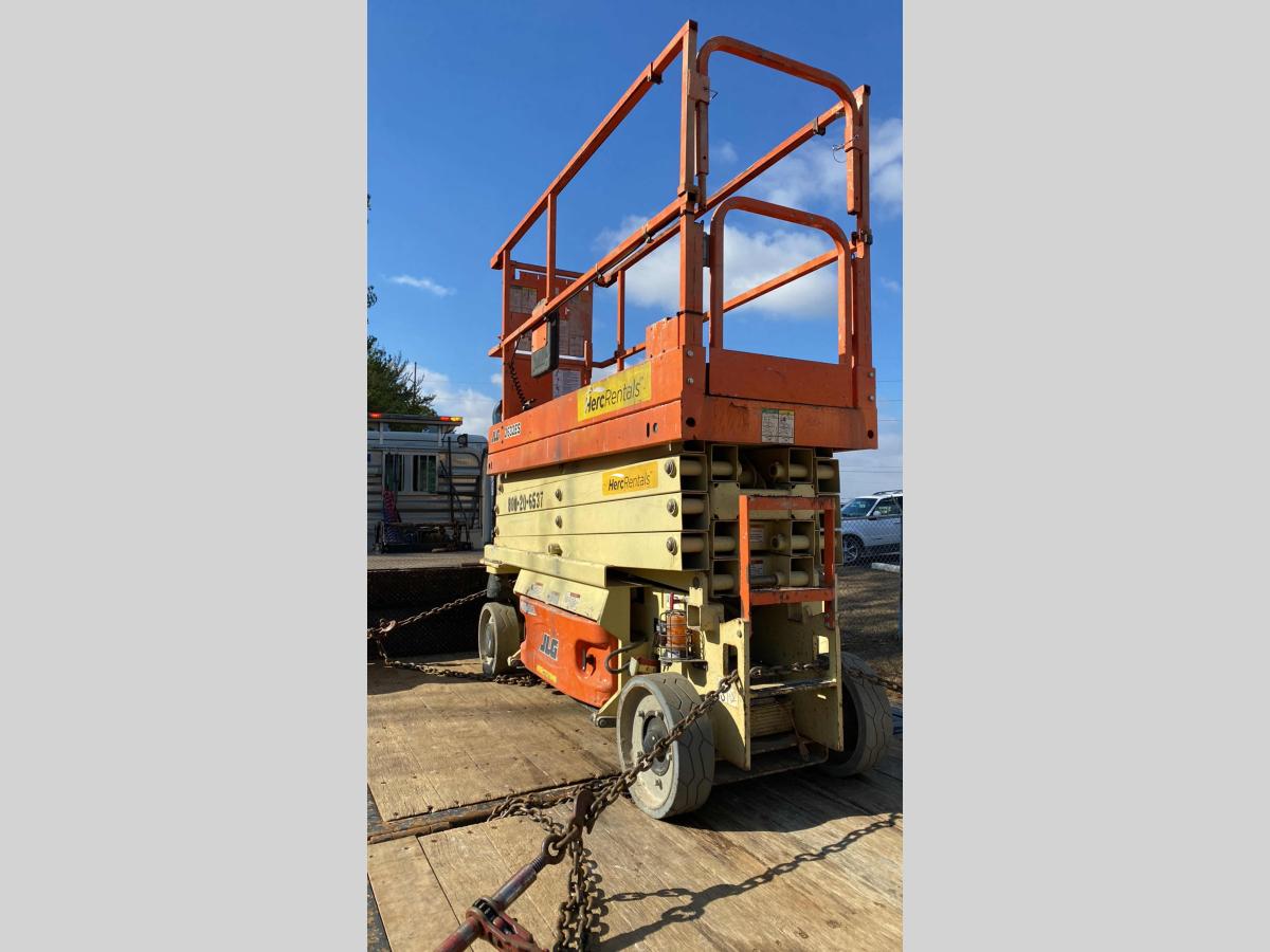 2018 JLG 2632ES