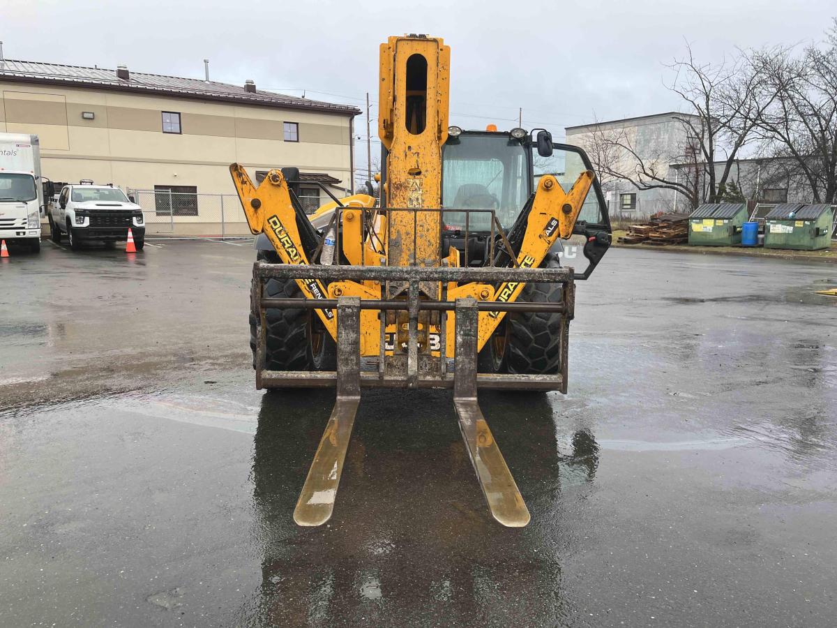 2018 JCB 510-56