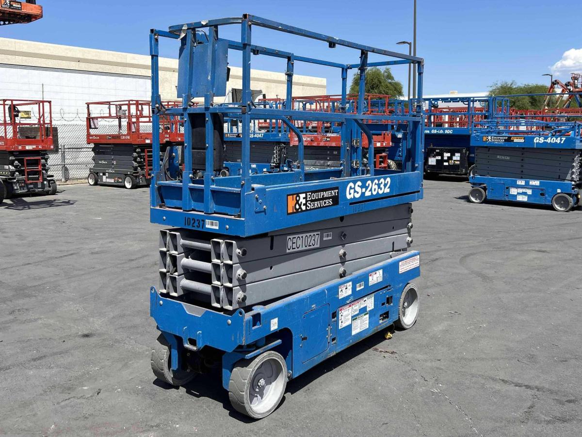 2017 Genie GS-2632
