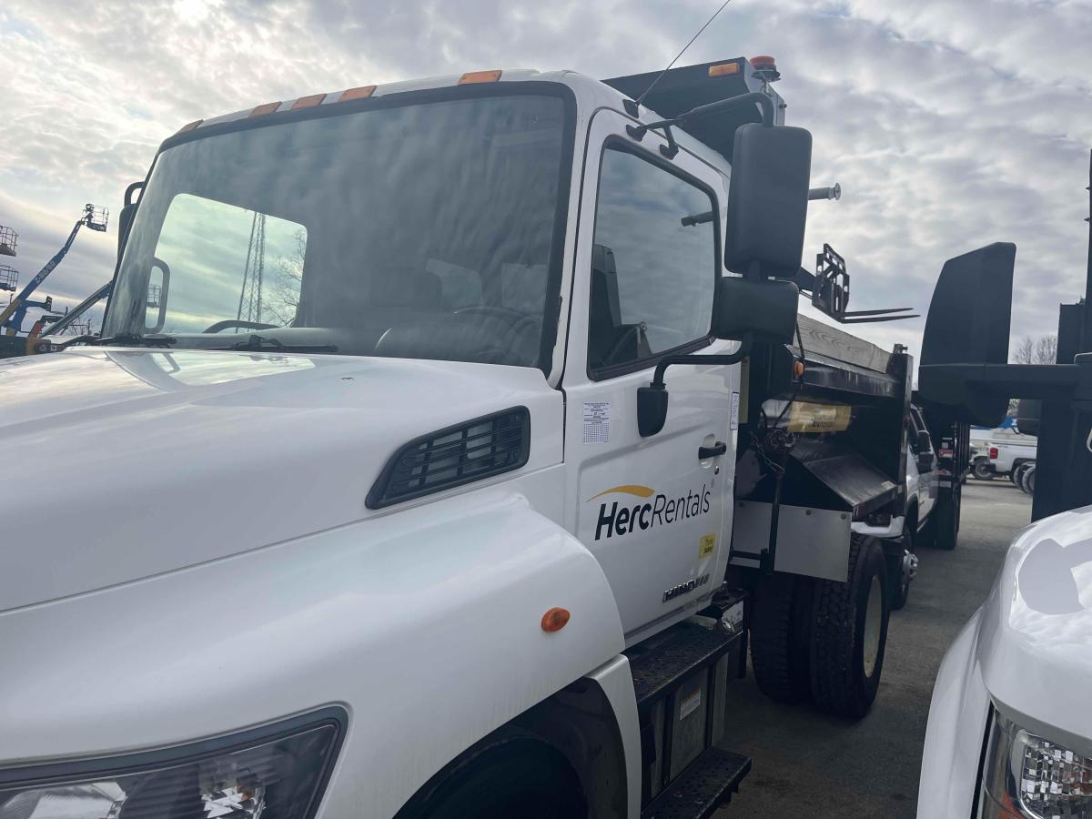 2018 Hino 268
