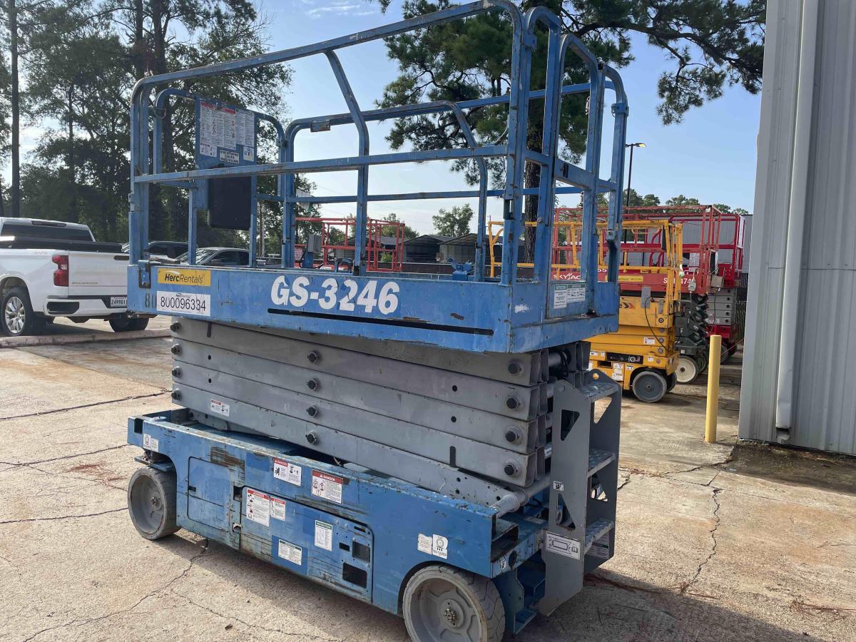 2016 Genie GS-3246