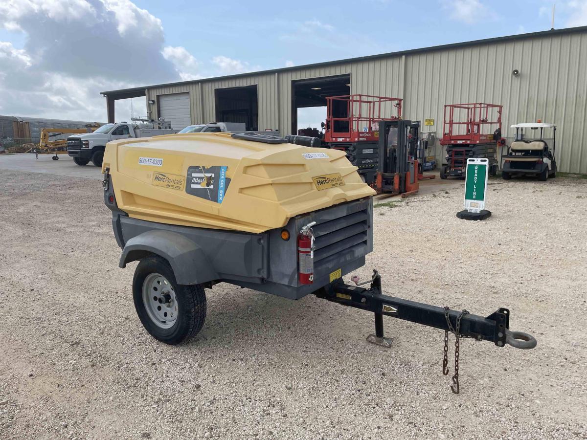 2017 Atlas Copco XAS 400