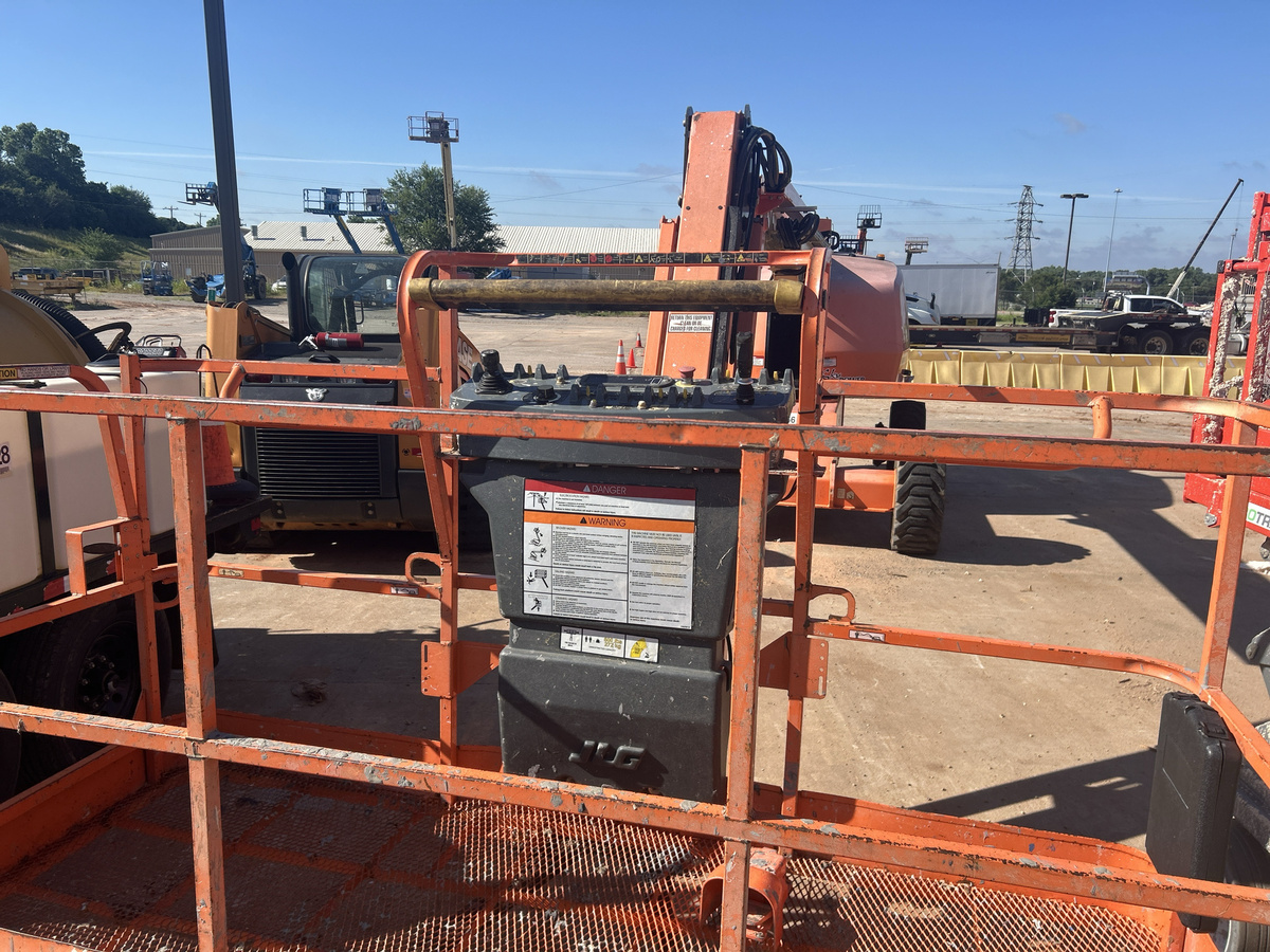 2018 JLG 460SJ-8