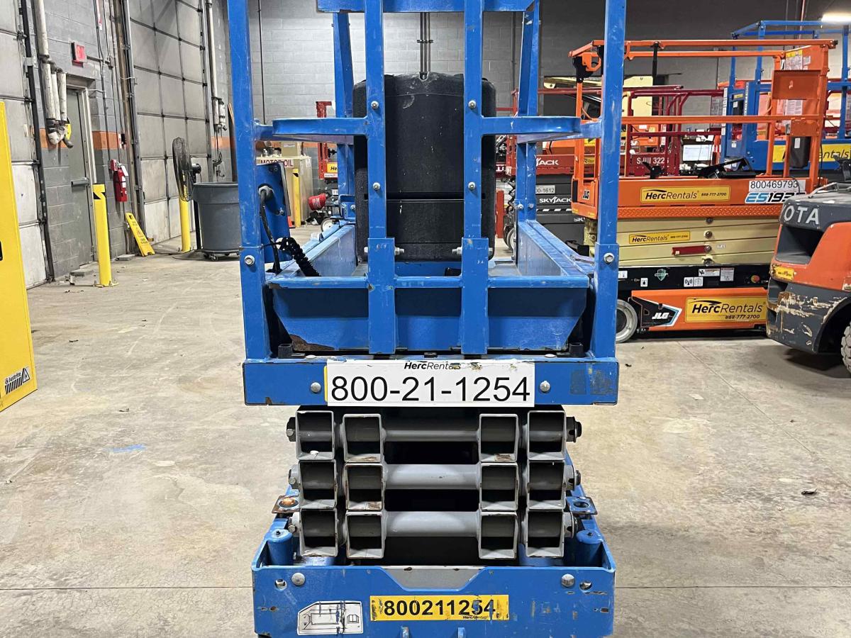 2018 Genie GS-1930