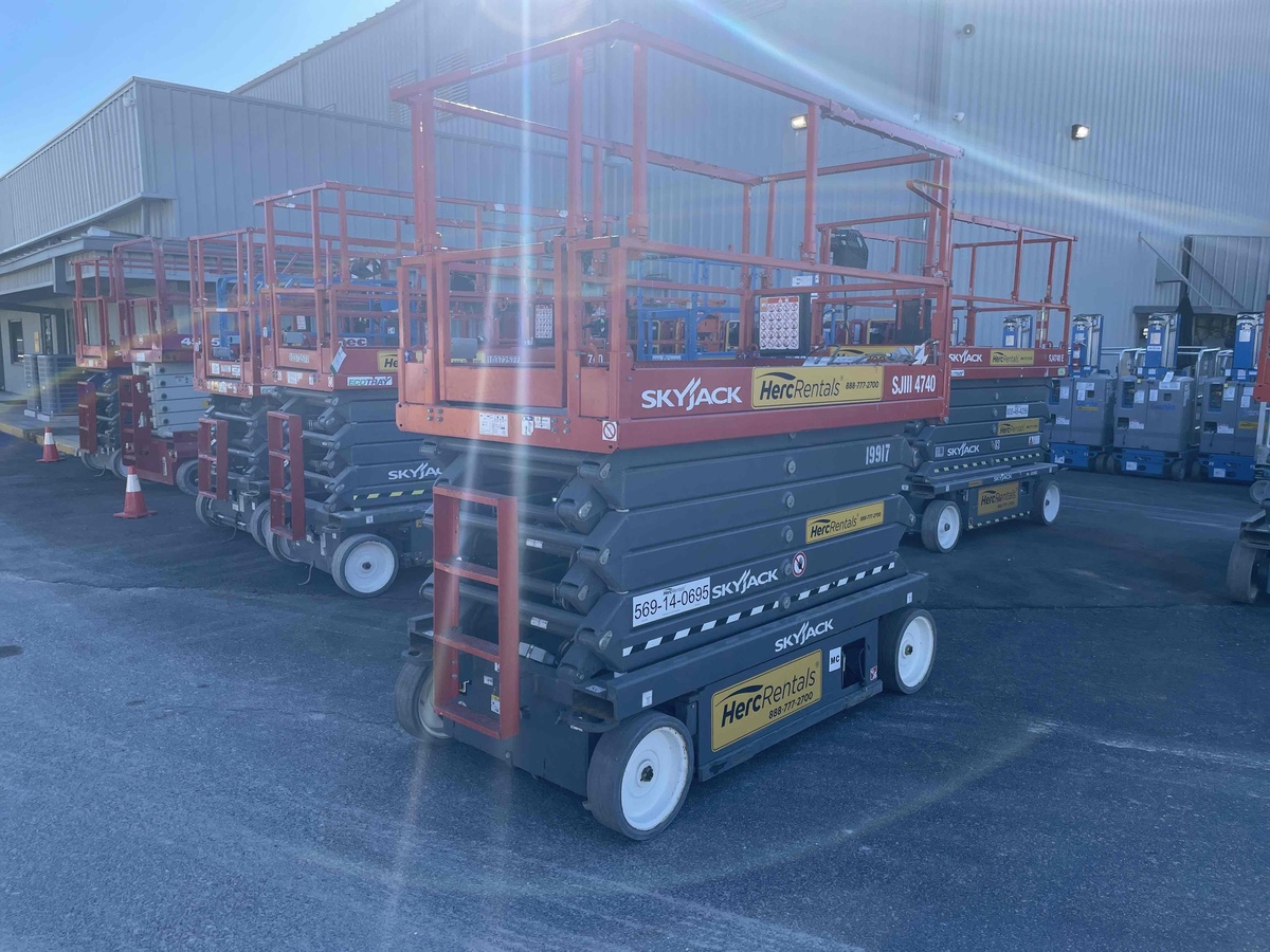 2019 Skyjack SJ4740-4