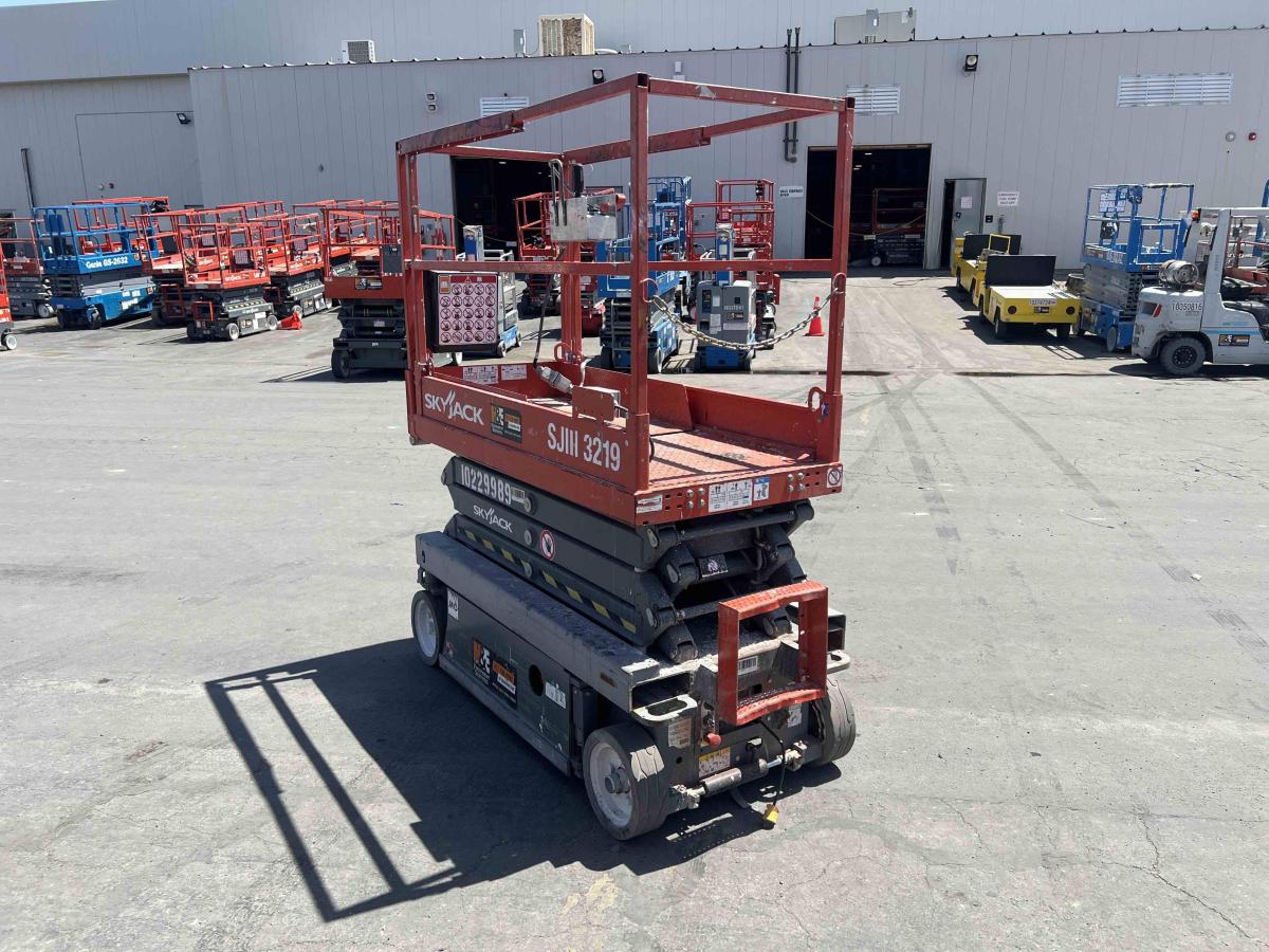 2017 Skyjack SJ3219