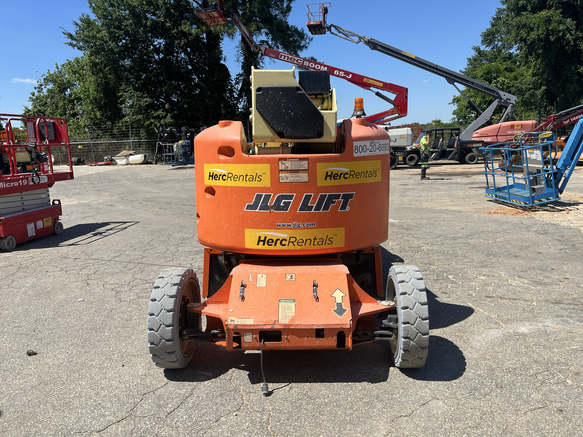 2018 JLG E450AJ-4