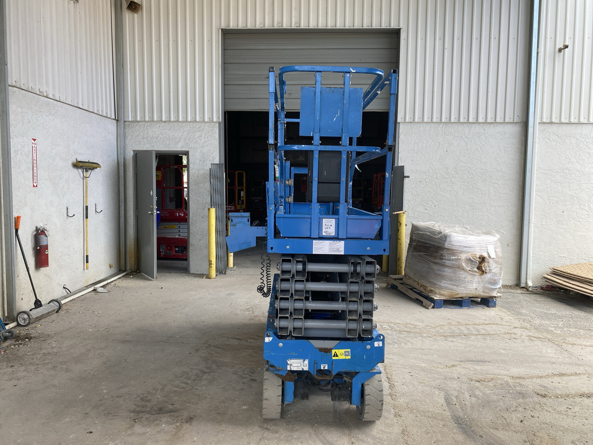 2019 Genie GS-3232-4