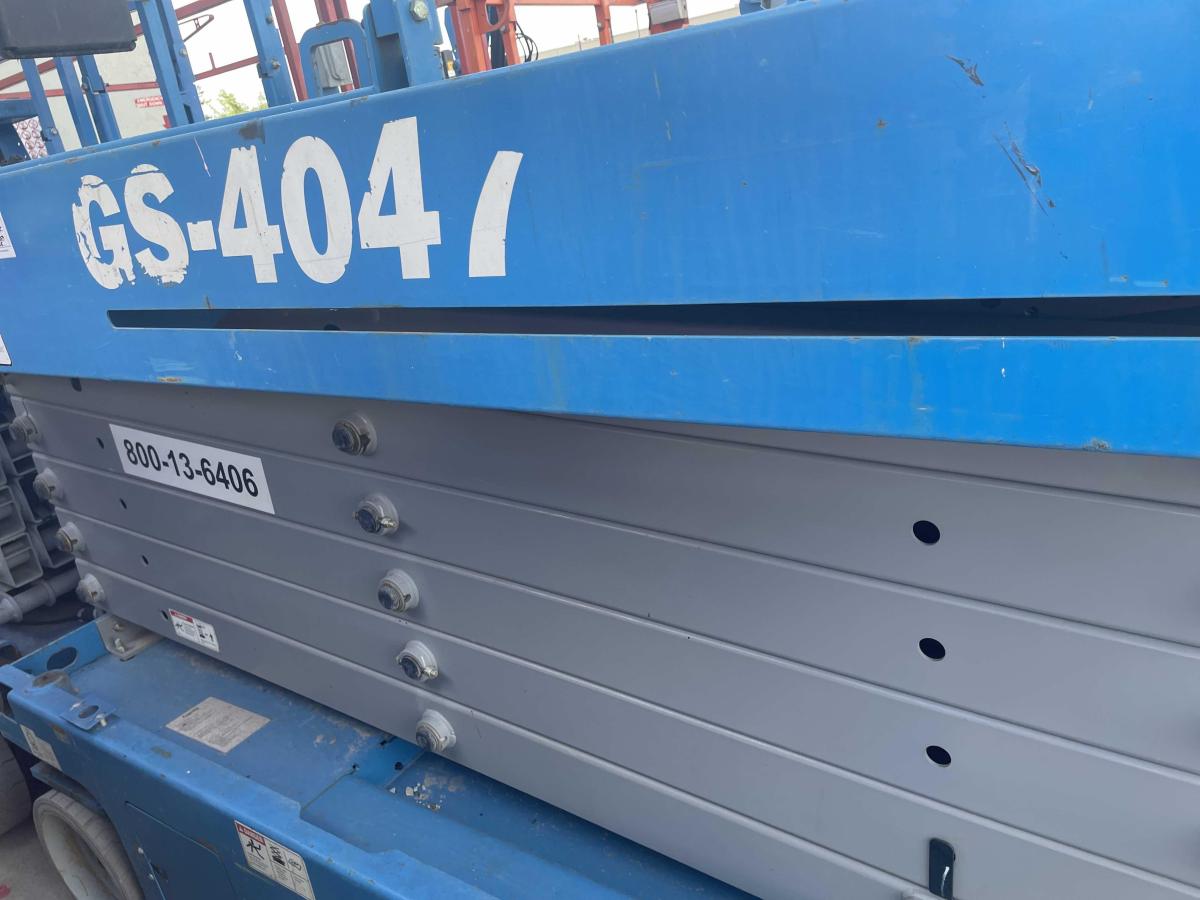 2016 Genie GS-4047