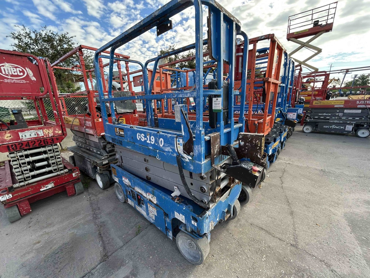 2019 Genie GS-1930-2