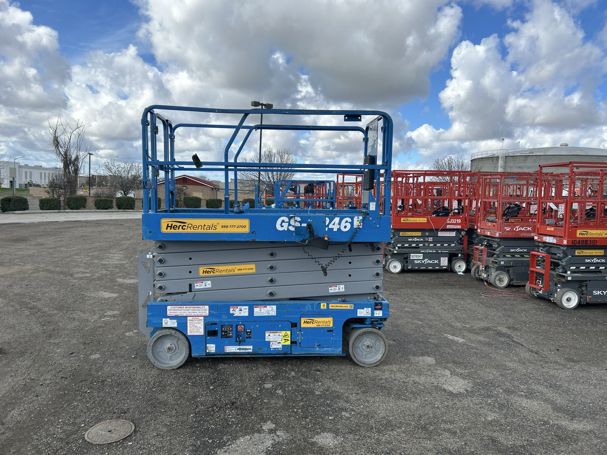 2018 Genie GS-3246-16