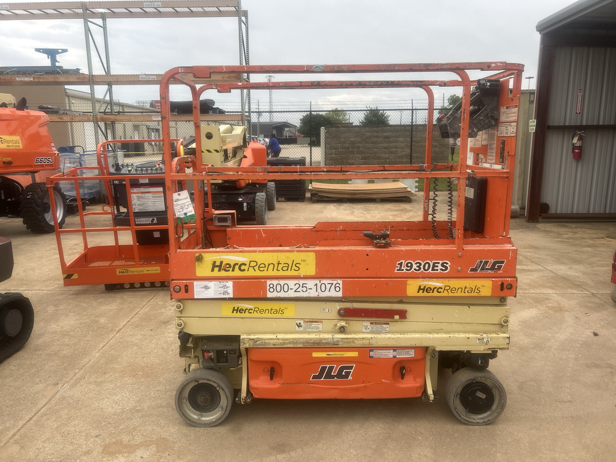 2019 JLG 1930ES-13