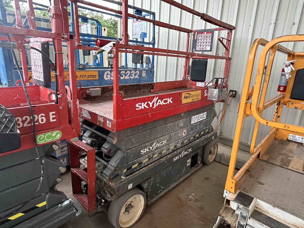 2015 Skyjack SJ3226